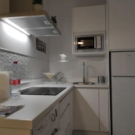 Estudio 28 Febrero Apartment *